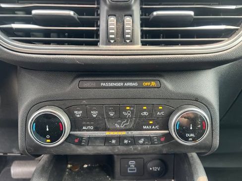 Used 2023 Ford Escape Active AWD/4WD image 25