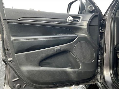 Used 2019 Jeep Grand Cherokee Limited w/ Luxury Group II image 21