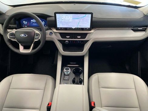 New 2025 Ford Explorer Active w/ Active Comfort Package image 35