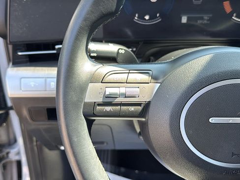 Used 2024 Hyundai Kona SEL AWD/4WD image 15