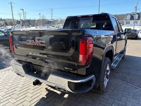 New 2026 GMC Sierra 1500 SLT image 8