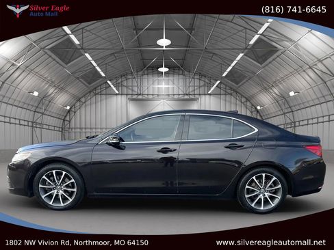 Used 2015 Acura TLX V6 w/ Technology Package image 2