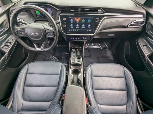 Used 2022 Chevrolet Bolt EUV LT w/ Convenience Package FWD image 15