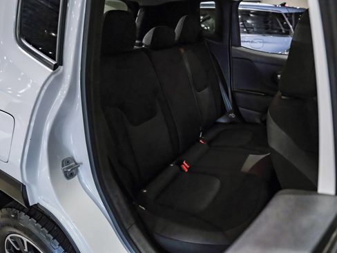 Used 2023 Jeep Renegade Trailhawk AWD/4WD image 32