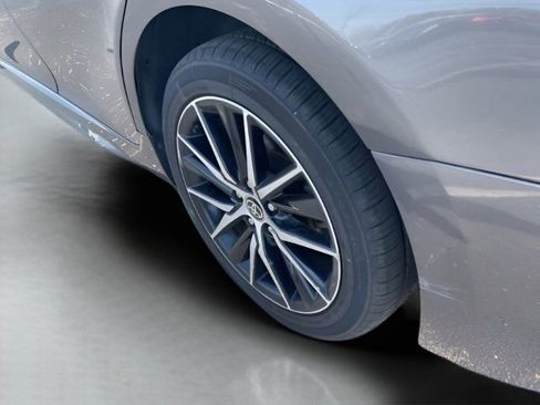 Used 2023 Toyota Camry SE image 15