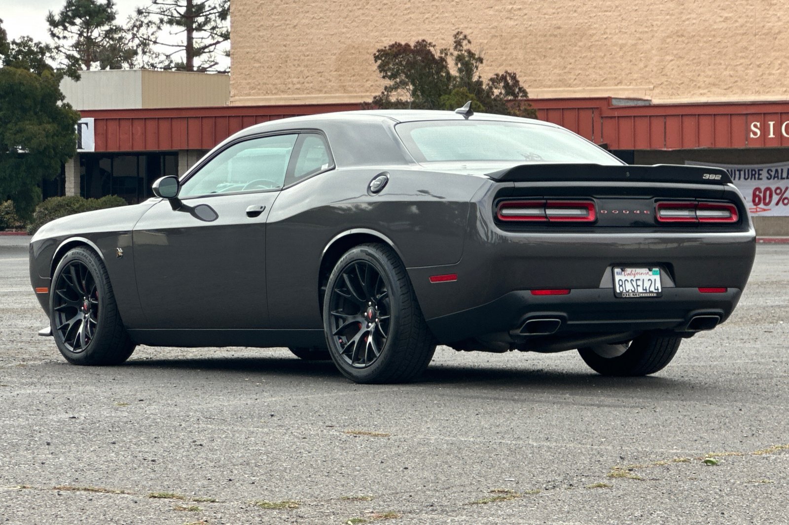 Used 2018 Dodge Challenger Scat Pack RWD image 5