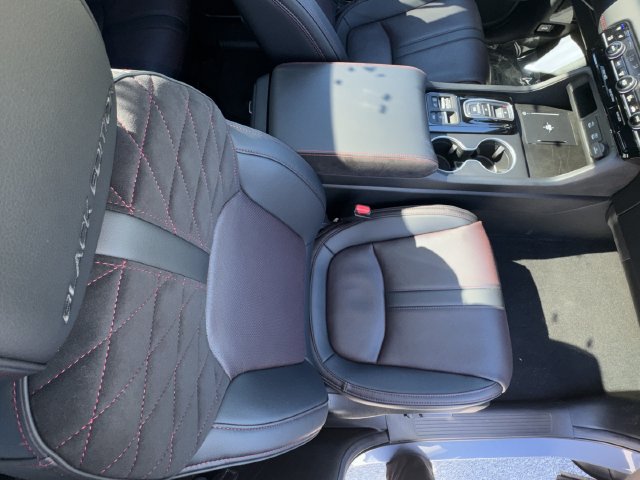 Certified 2026 Honda Pilot Black Edition image 30
