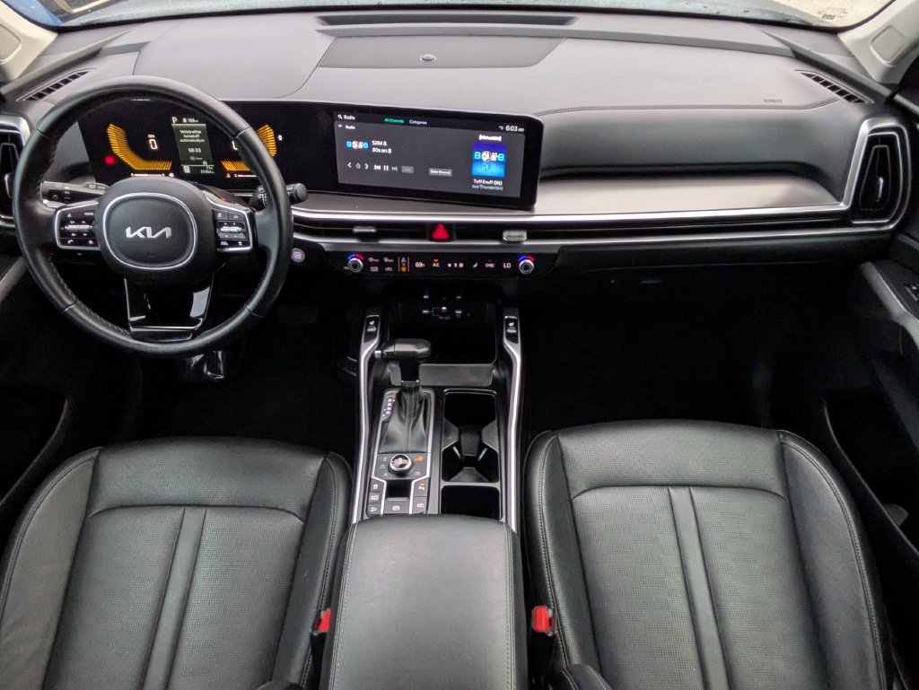 Used 2024 Kia Sorento S AWD/4WD image 15