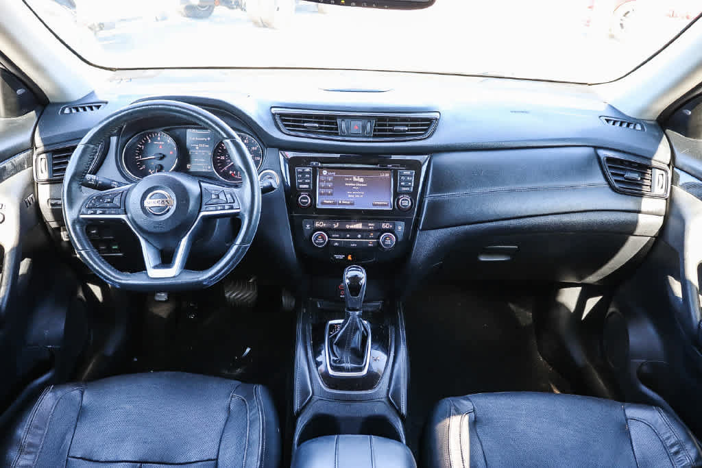 Used 2017 Nissan Rogue SL w/ SL Premium Package FWD image 12