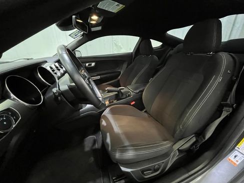 Used 2021 Ford Mustang GT RWD image 11