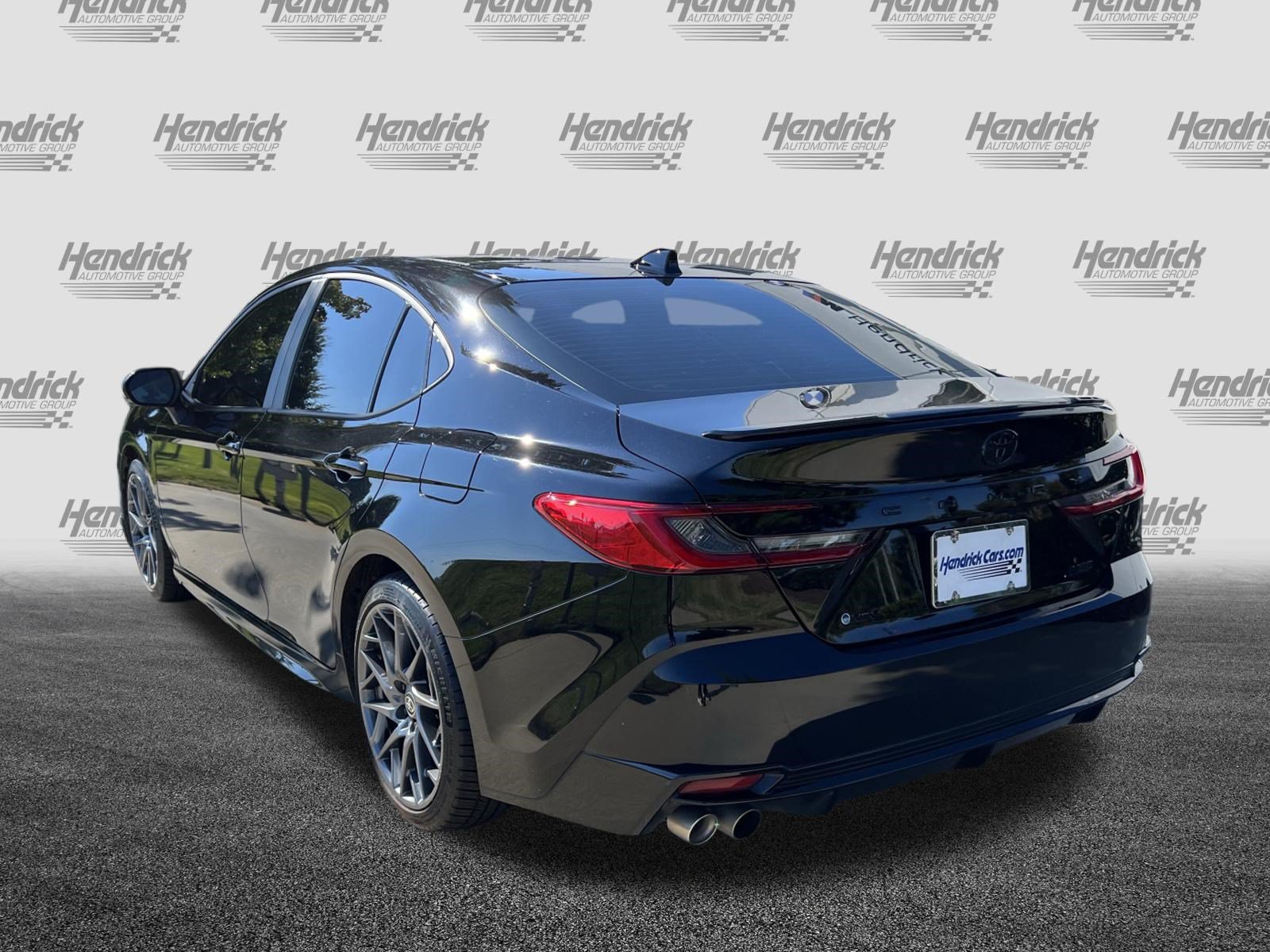 Used 2025 Toyota Camry XSE FWD image 7