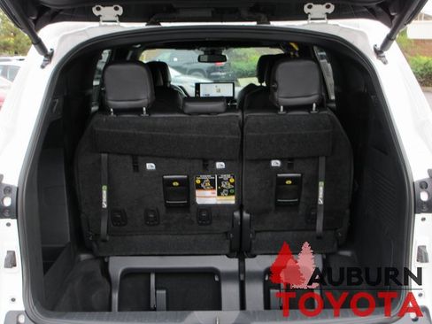 Certified 2025 Toyota Sienna XSE image 7