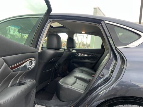 Used 2011 INFINITI M37 x w/ Premium Pkg image 34