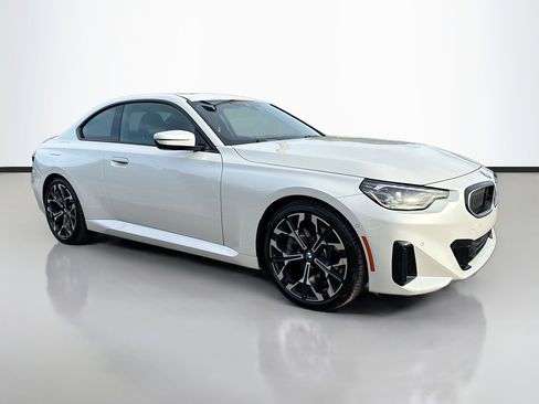 Used 2025 BMW 230i Coupe image 1