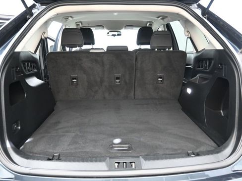 Certified 2022 Ford Edge SE w/ Black Appearance Package image 28