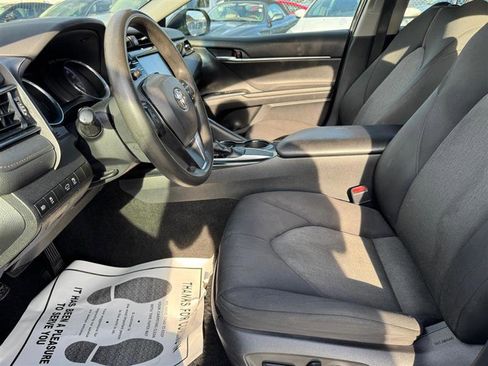Used 2019 Toyota Camry LE w/ 4 Season Floor Mat Package image 8