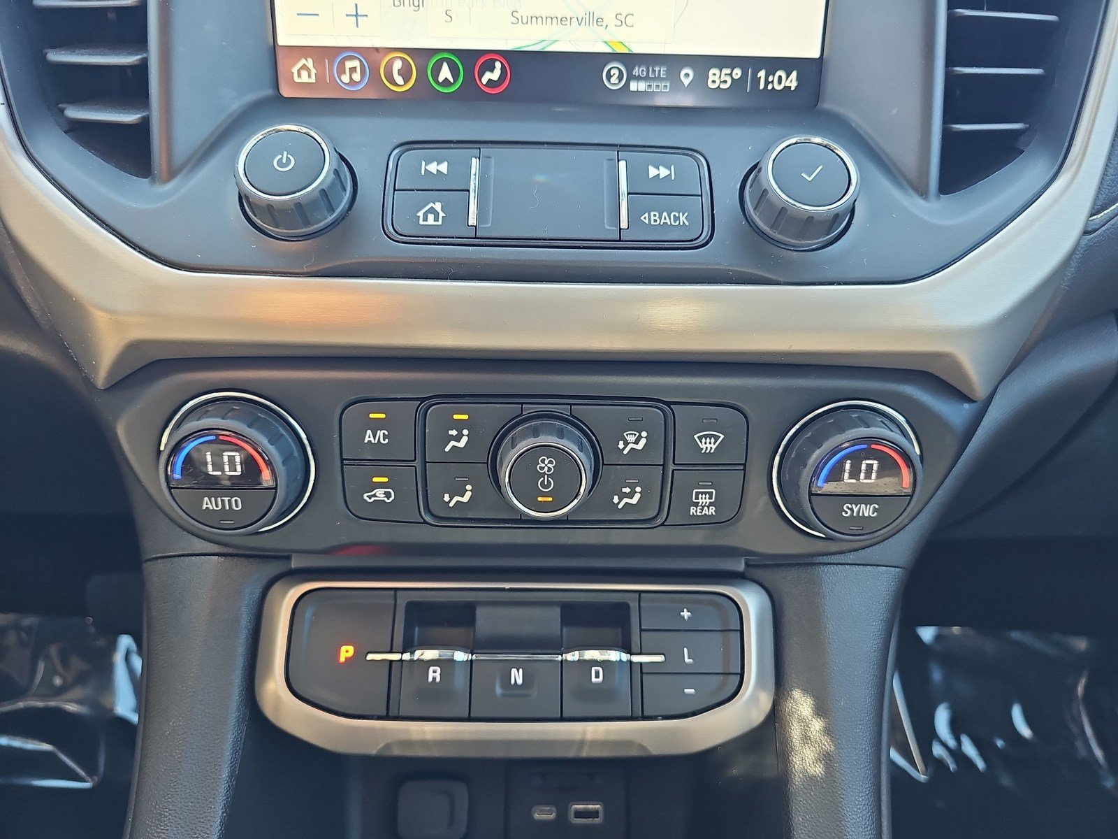 Used 2023 GMC Acadia Denali w/ Denali Ultimate Package FWD image 21