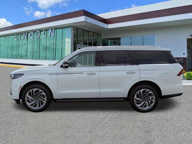 New 2026 Lincoln Navigator Premiere AWD/4WD image 7