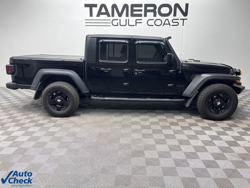 Used 2021 Jeep Gladiator Sport w/ Trailer Tow Package image 4