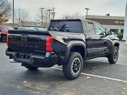 New 2025 Toyota Tacoma TRD Off-Road image 2