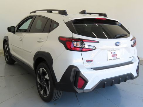 Used 2025 Subaru Crosstrek 2.5i Limited w/ Crosstrek Mirror Package image 8
