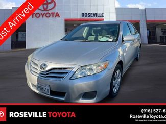 Used 2011 Toyota Camry LE video 1