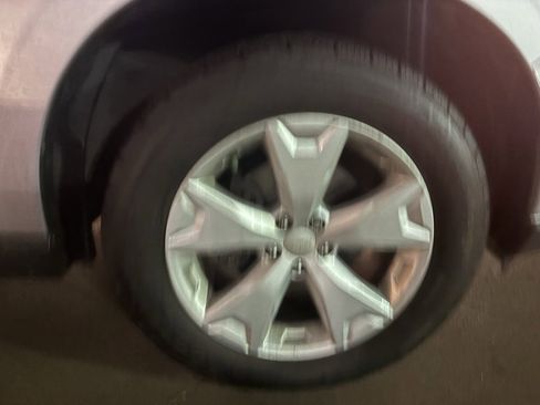 Used 2016 Subaru Forester 2.5i w/ Alloy Wheel Package image 10