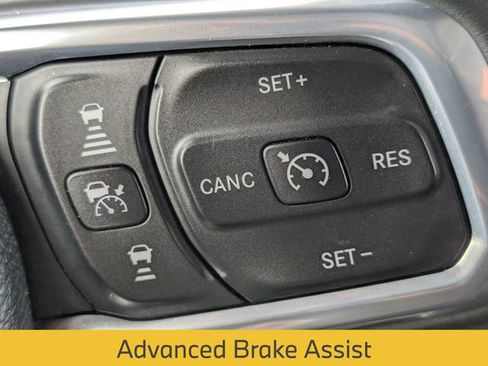 Used 2022 Jeep Wrangler Unlimited Sahara w/ Safety Group AWD/4WD image 21