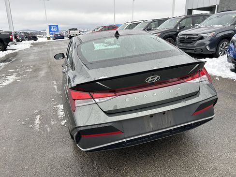 Certified 2025 Hyundai Elantra Sport image 10
