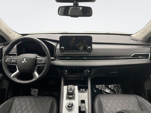 Used 2023 Mitsubishi Outlander SEL 40th Anniversary image 14