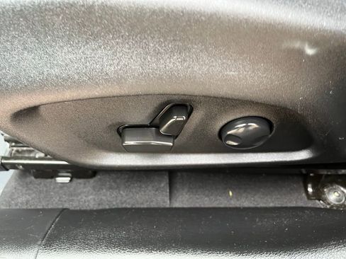 Used 2022 Jeep Compass Latitude image 9