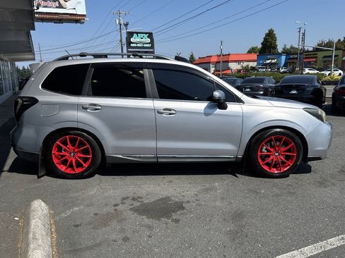Used 2015 Subaru Forester 2.0XT Touring AWD/4WD image 9