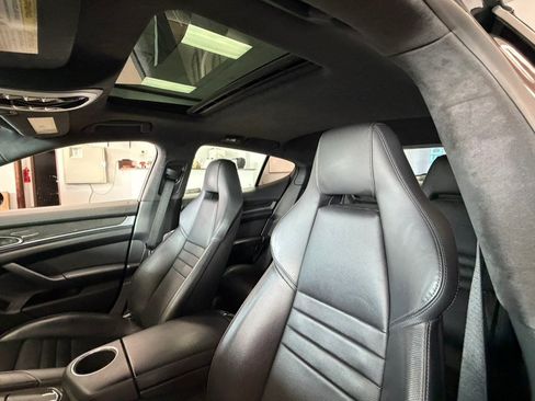 Used 2016 Porsche Panamera GTS AWD/4WD image 27