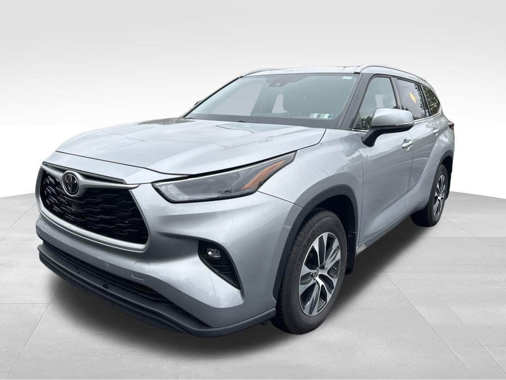 Used 2022 Toyota Highlander XLE AWD/4WD 360° Tour