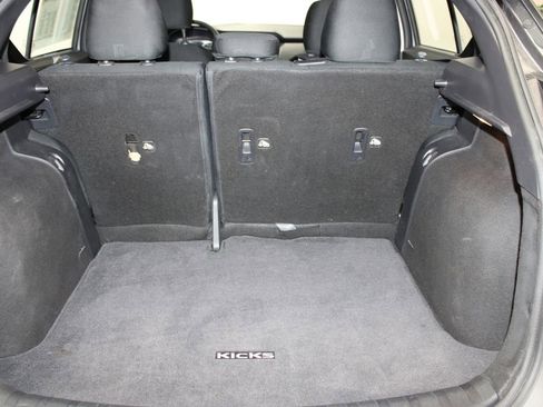 Used 2023 Nissan Kicks S image 24