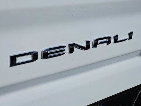 New 2026 GMC Sierra 2500 Denali w/ Denali Reserve Package AWD/4WD image 37