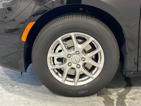 New 2025 Chrysler Pacifica Select image 11