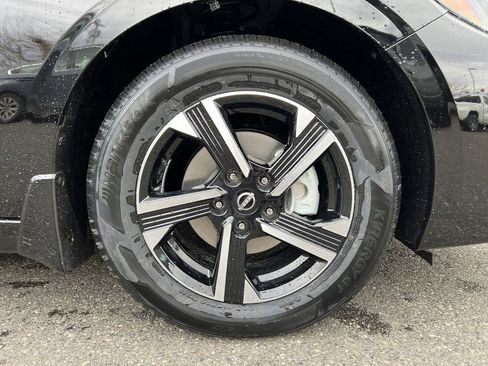 Used 2025 Nissan Sentra SV w/ All-Weather Package image 10