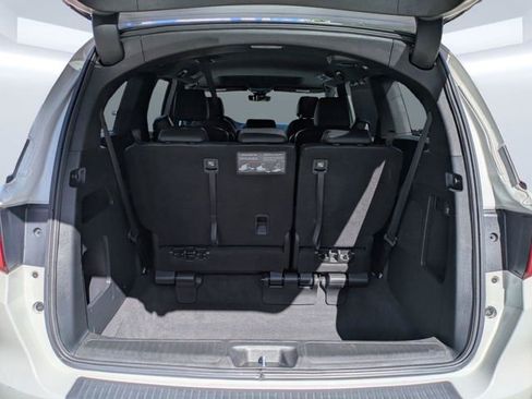 Used 2023 Honda Odyssey Sport image 13