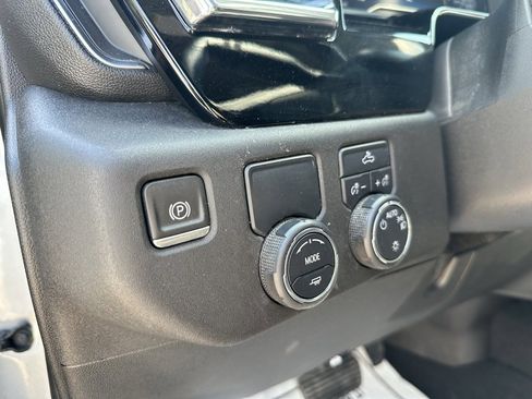 Used 2023 Chevrolet Silverado 1500 LT image 20