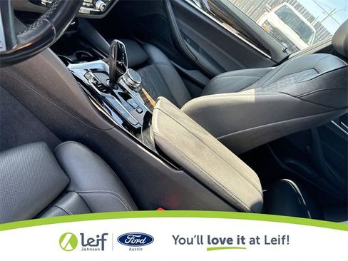 Used 2021 BMW 530i w/ M Sport Package image 26