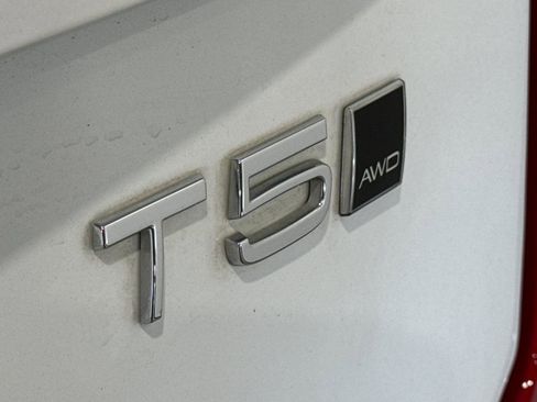 Used 2022 Volvo XC90 T5 Momentum image 37