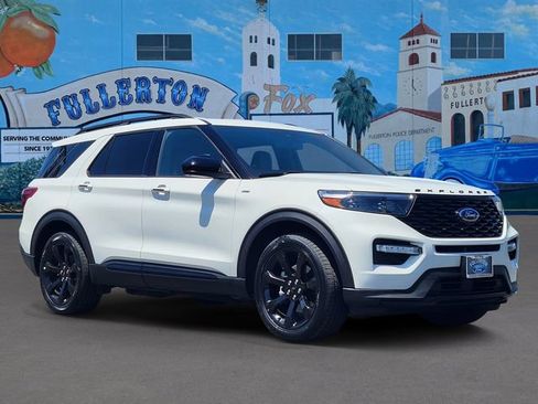 Used 2023 Ford Explorer ST-Line w/ Class IV Trailer Tow Package RWD image 1