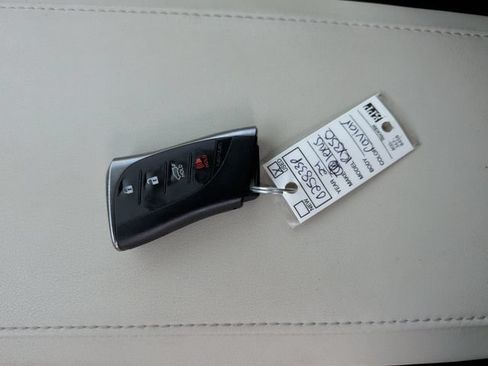Used 2024 Lexus RX 350 FWD w/ Technology Package image 35