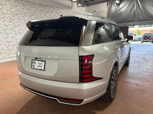New 2026 Hyundai Palisade Calligraphy FWD image 7