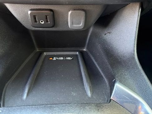 Used 2023 Chevrolet Traverse LT w/ Rear Camera Mirror Package AWD/4WD image 20
