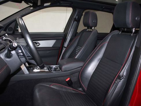 Used 2022 Land Rover Discovery Sport SE R-Dynamic image 11