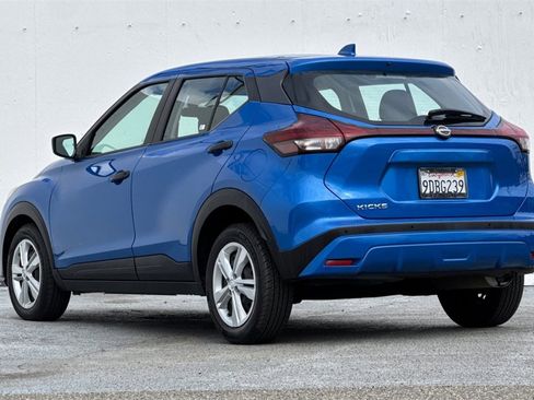 Used 2023 Nissan Kicks S image 6