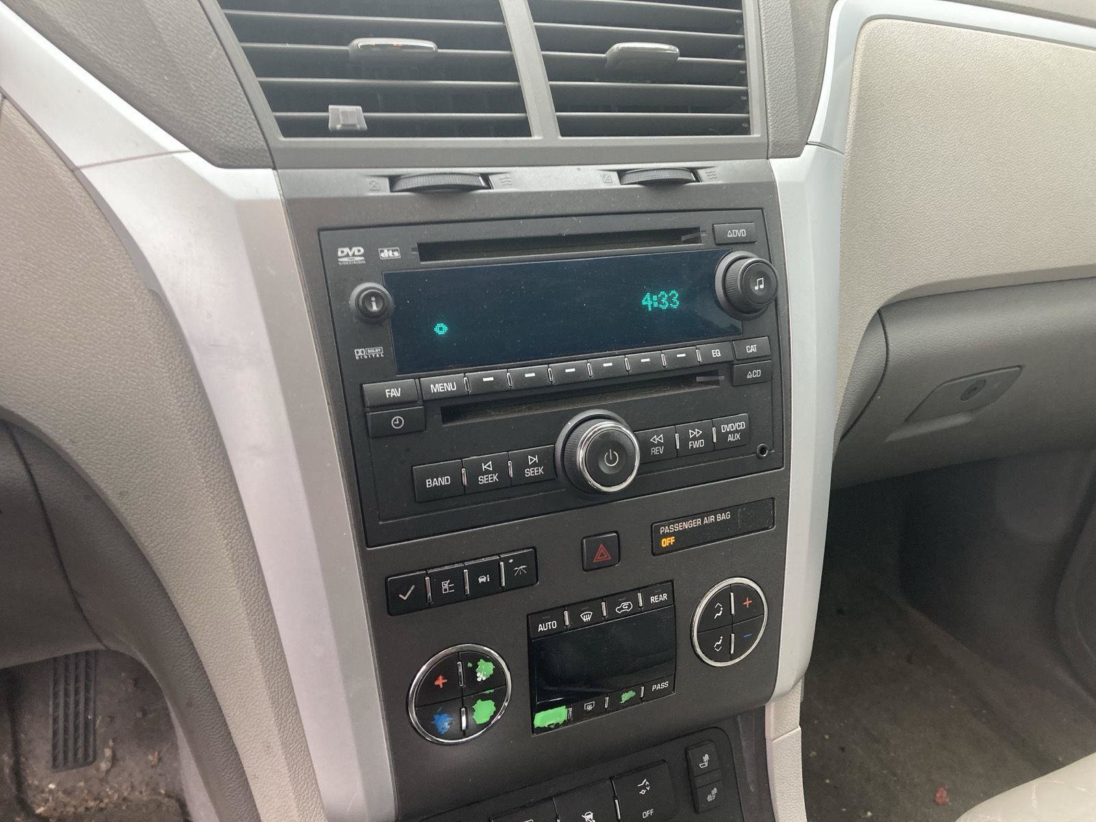 Used 2011 Chevrolet Traverse LT w/ Personal Connectivity Package AWD/4WD image 13