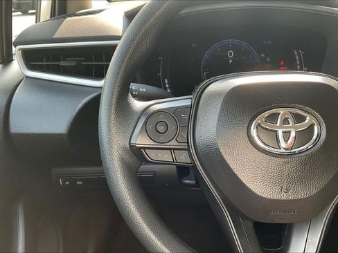Used 2026 Toyota Corolla LE FWD image 23